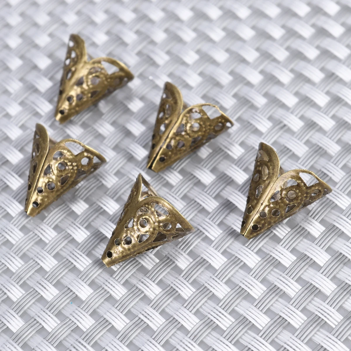 

50 Pcs Flower Hat Bead Cones Metal Flower Beads Cap Filigree Caps Jewelry Making DIY Accessories Elegant Gifts