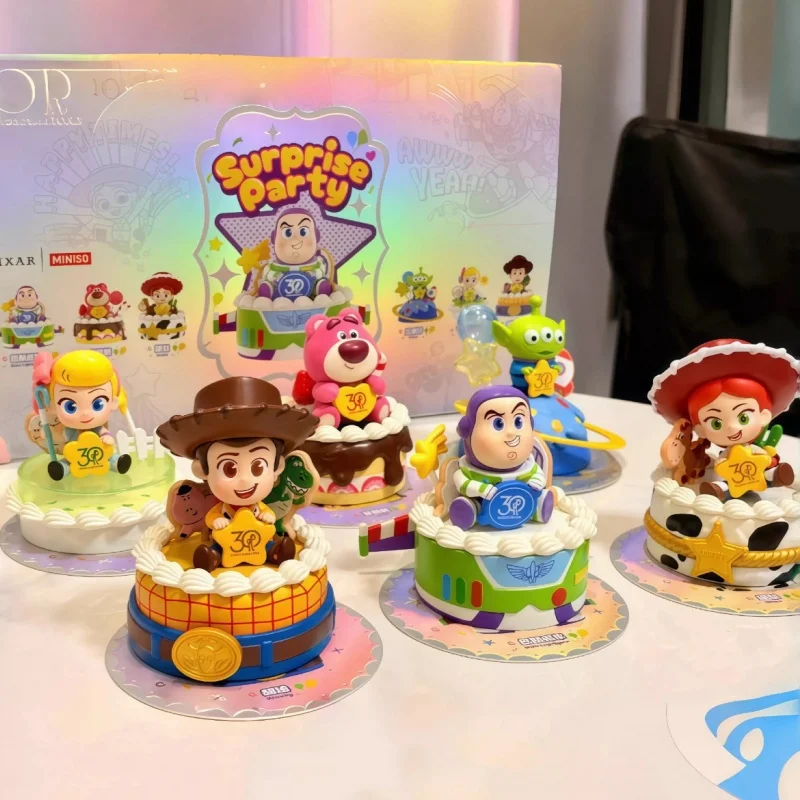 

Miniso Toy Story, 30-летие, сюрприз, вечеринка, слепая коробка, аниме-фигурка, модель торта на день рождения, игрушечные украшения, детский подарок на день рождения