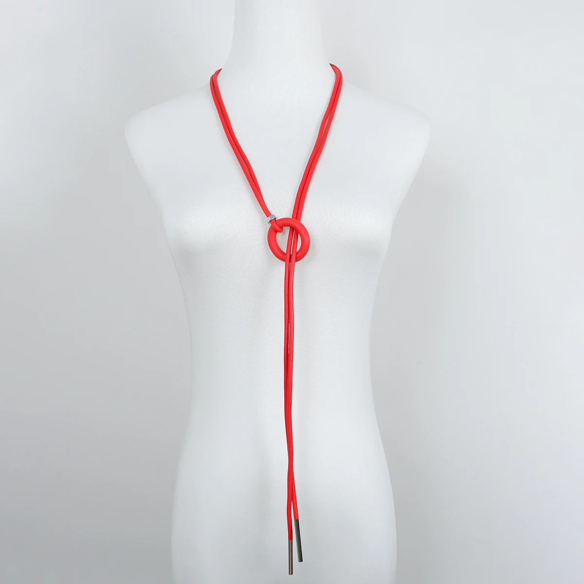 UKEBAY Minimalistische Statement-Halskette mit Kreisanhänger, Gummi-Halskette, lange Kette, leicht, modischer Schmuck, Geschenk, Halskette für den täglichen Gebrauch – Detail 6