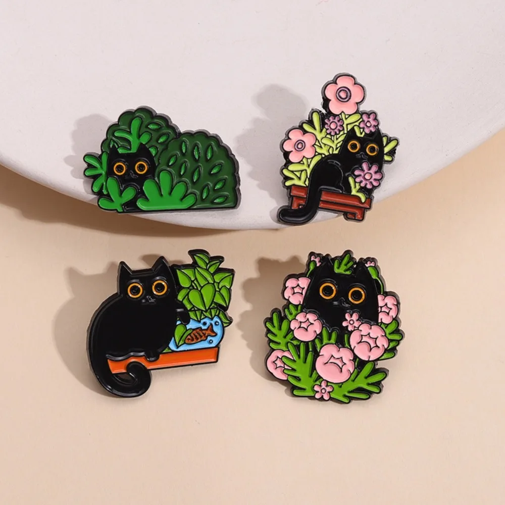 Épingles en émail de chats noirs de dessin animé, broches de chaton de grands yeux, insignes de revers d'animaux floraux, métal mignon, style coréen, cadeau de bijoux drôle