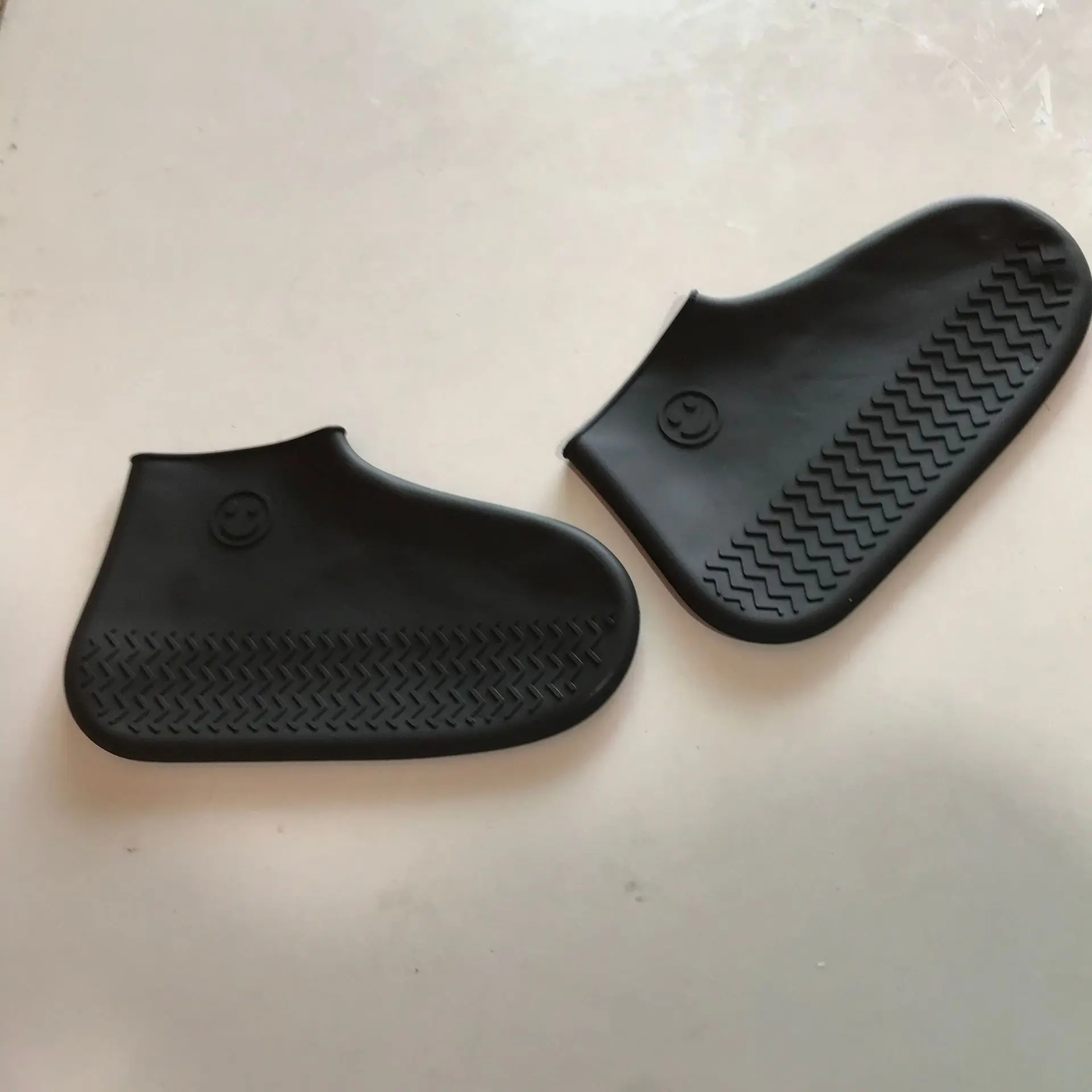 Waterproof Silicone Shoe Covers Non-Slip Rubber Overshoes For Rainy Days Reusable Boot Protectors M/L Wet Weather Accessories image 4