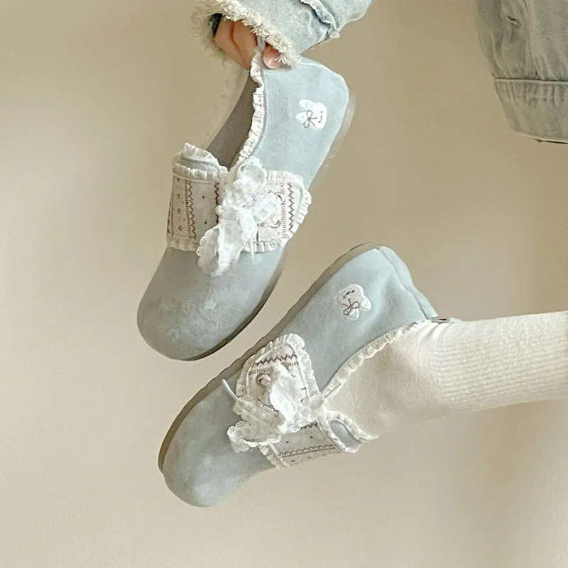 New Women's All-over Slip-on Shoes: Korean Style, Casual, Unique, Stylish, and Featuring A Convenient Hook-and-loop Closure