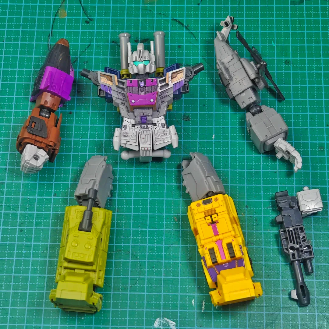 Blokees Bruticus Transformers - đánh giá và giá Model Kit Ultraman
