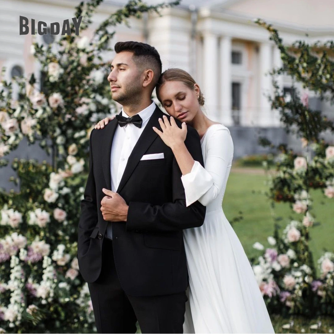 Robe de mariée A-Line à col en V pour femmes, appliques en dentelle à manches longues, train de balayage, robe de mariée exquise, robe de plage, tout ce qui est éducatif, 2024