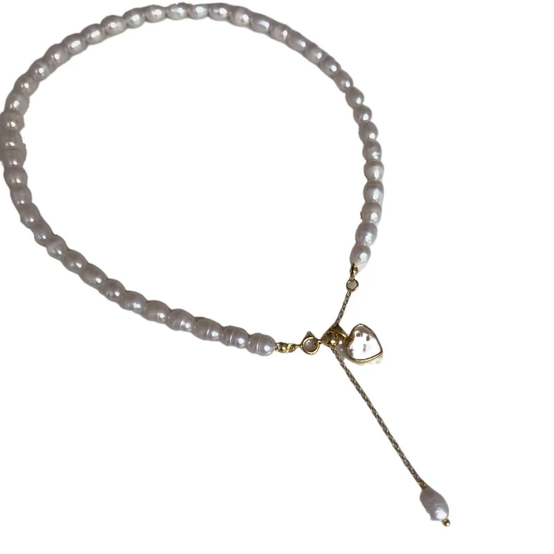 

French love pendant, natural baroque pearl necklace, light luxury niche collarbone chain, neck chain.
