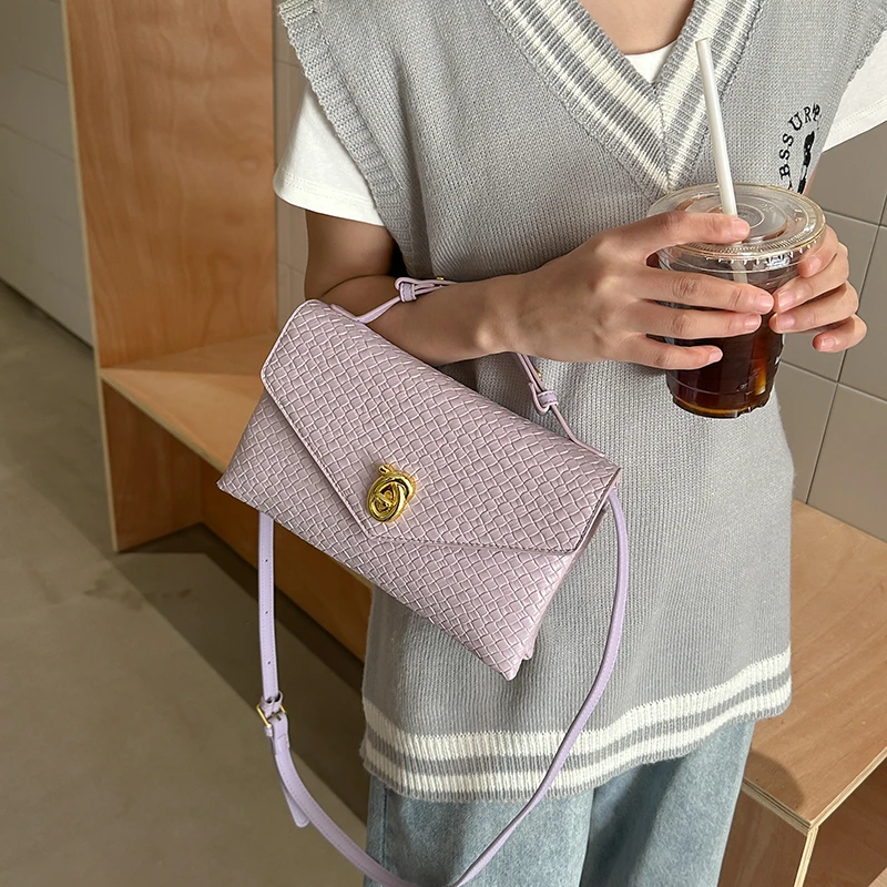 

Women's Tote Bag Crafted From Premium Leather Featuring Paris Style And High-End Elegant Daily Look