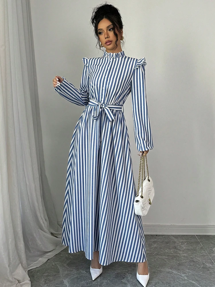 เดรสเชิ้ตสีน้ำเงินขาวลายทางเรียบง่าย สไตล์ผู้หญิง ดูสง่างาม แขนยาว พร้อมเข็มขัด แฟชั่นใหม่ล่าสุดสำหรับฤดูใบไม้ร่วง สตรีทแวร์