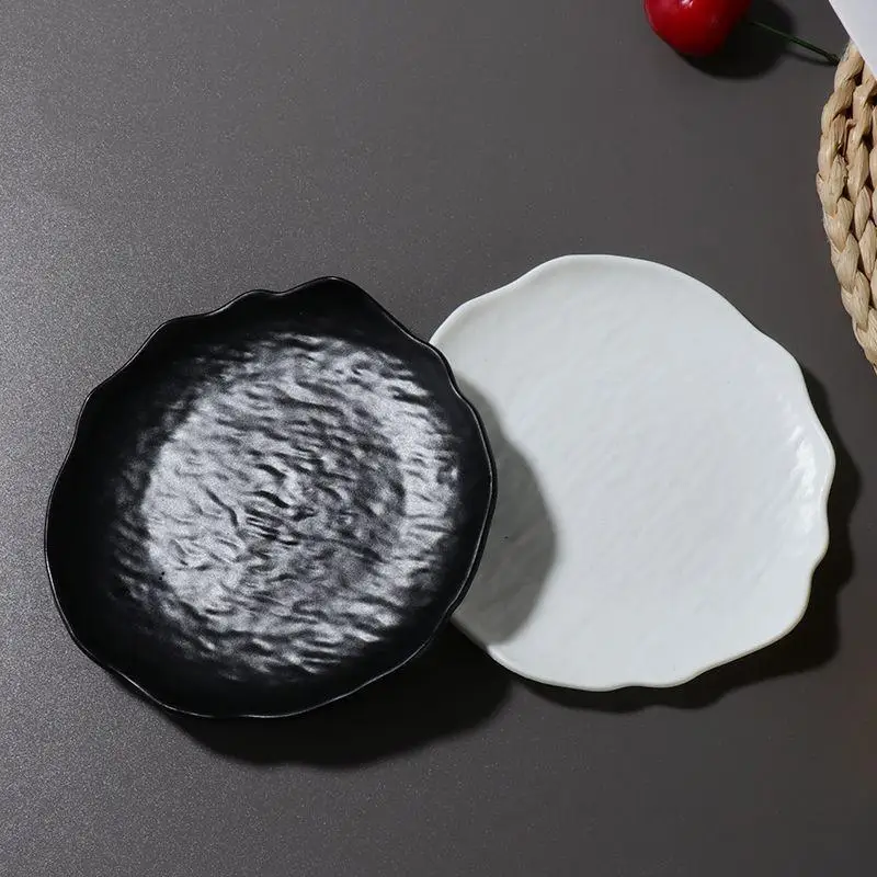 Ceramic Serving Plates With Matte Frosted Surface And Wavy Edge For Kitchen Snacks Desserts Fruits Sushi