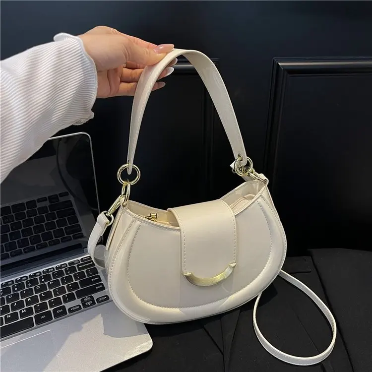 

Новая женская сумка через плечо 2026 года Red Crescent из глянцевой искусственной кожи с металлической пряжкой, в стиле ретро