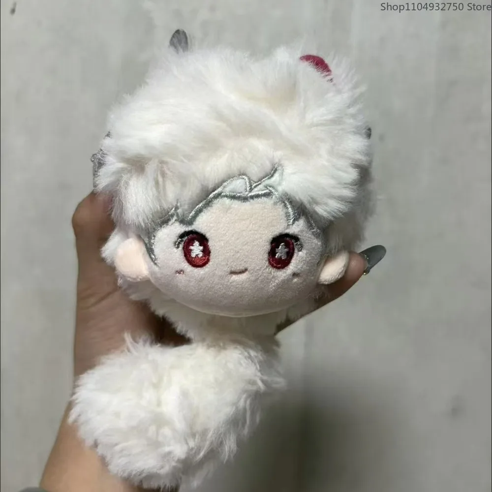 Atributos de amor e espaço profundo, mercadorias periféricas, pingentes pequenos de pelúcia de grupo, chaveiros, presentes de aniversário, bonecos de algodão