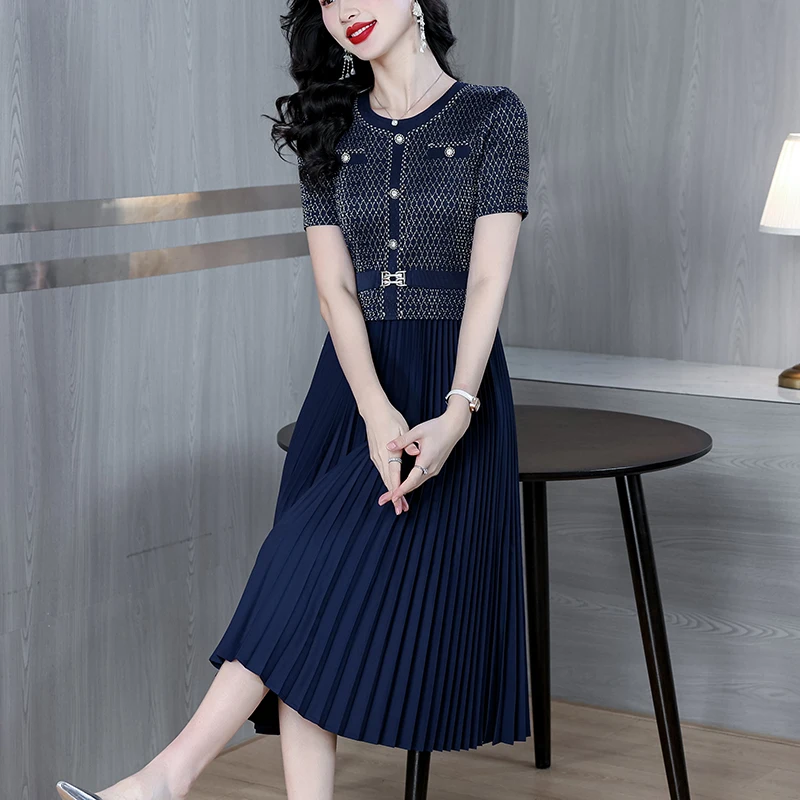 

2025 Summer New Fashion Pleated Round Neck Splice Fit Slim Dress Medium Long Pleated Dress