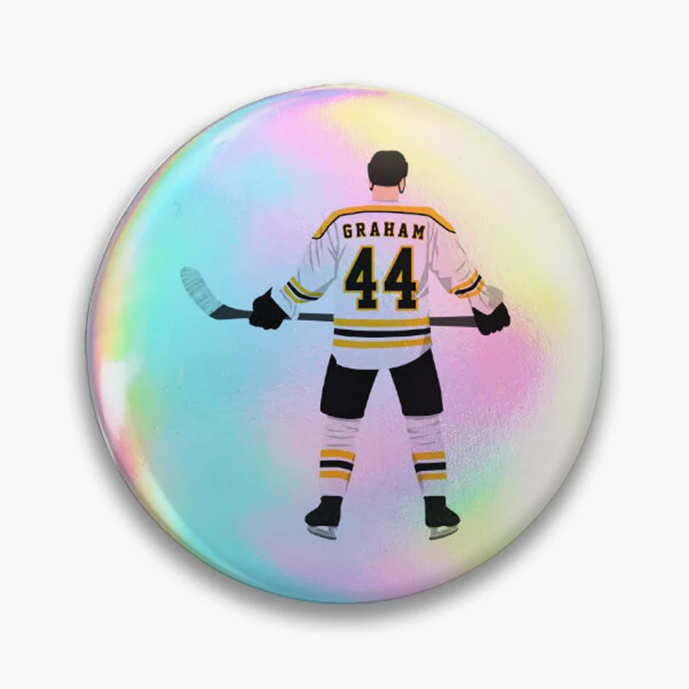 Garrett Off Campus Hockey, Garrett Graham Off Campus, Off Campus Pin Holographic Star Heart Pin Brooches Laminated Button Fashio