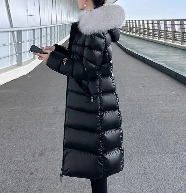 2025 Black Gold Knee-Length Slim-Fitting Stylish Thick Down Jacket with Fur Collar