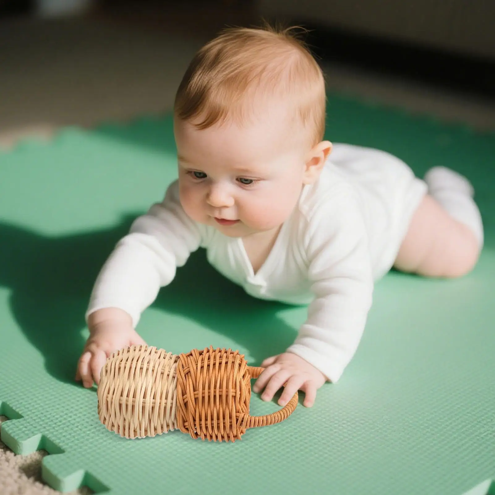 Hochet apaisant pour bébé, joli jouet en rotin, clochette naturelle et sûre, jeu de développement sensoriel pour bébé, maison, berceau, pâques, noël