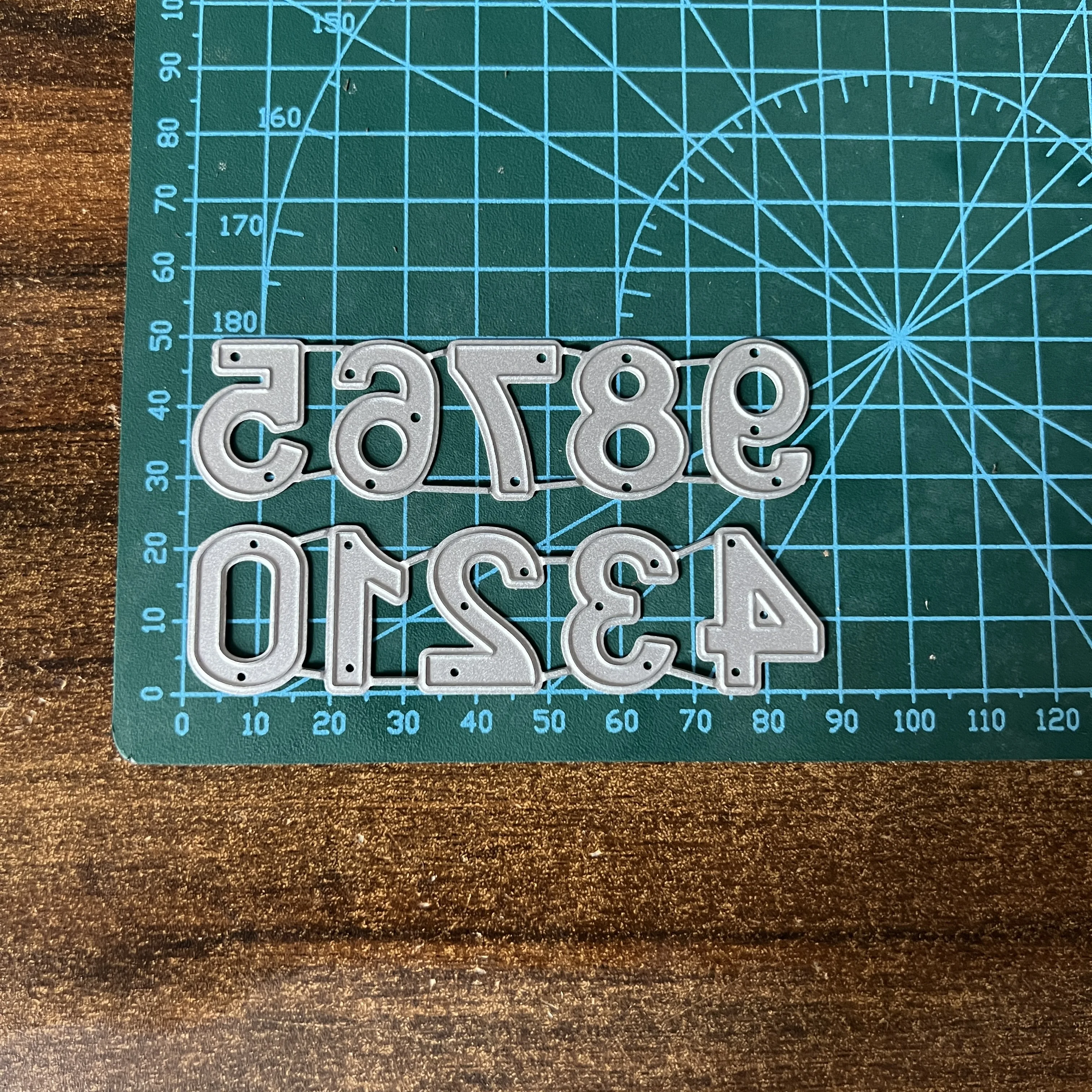 10 قطعة عدد قطع معدنية يموت الزخرفية DIY بها بنفسك سكرابوكينغ الصلب الحرفية Diecut النقش ورقة بطاقات الإستنسل