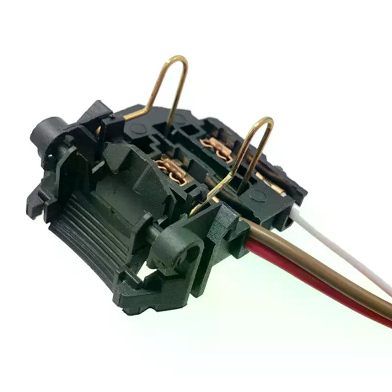 Car H7 Low Beam Lamp Headlight Bulb Holder Adapter Harness Fit for Focus 2 MK2 Focus 3 MK3 Black