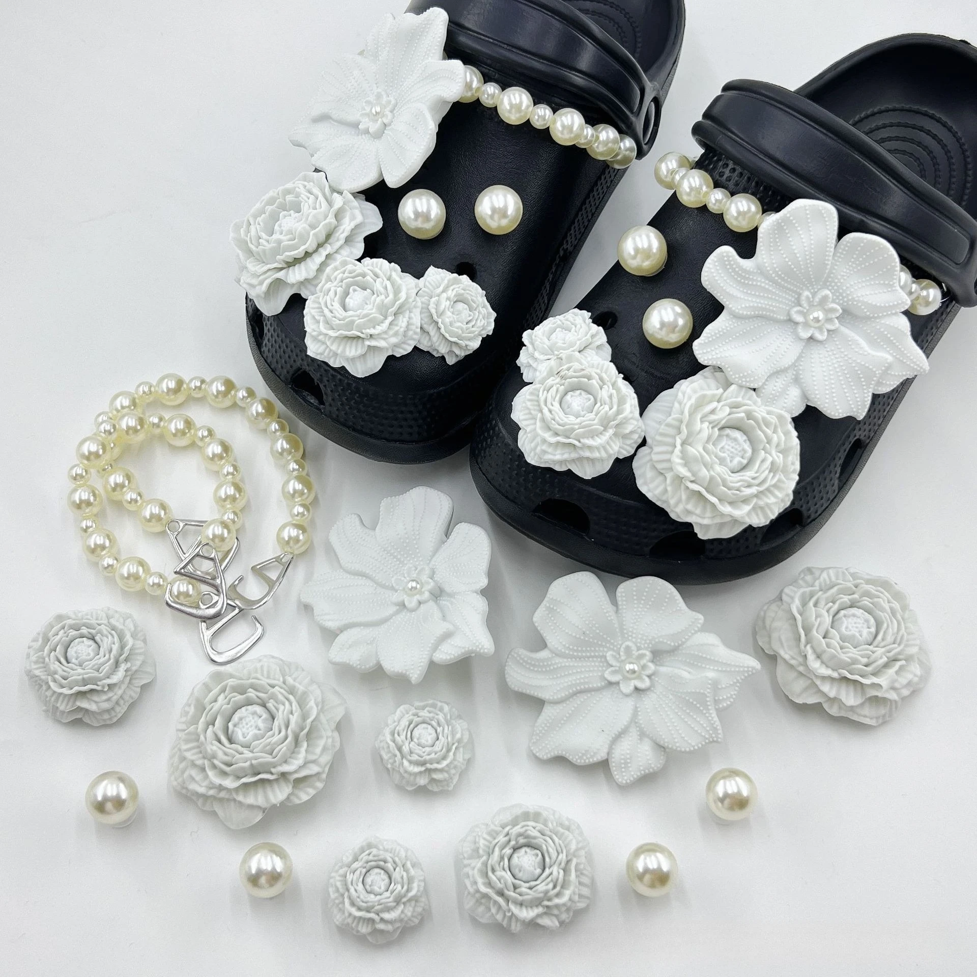 14Pcs DIY Flower Bouquet Bone White Shoe Charms For Clogs Hole Bubble Slides Sandals Removable Shoe Decoration Accessorie Gifts
