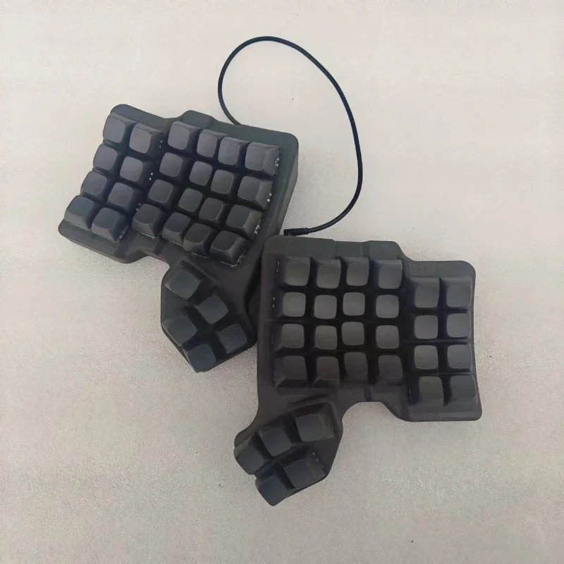 Scylla/TBK-mini/Skeletyi Wired Split Keyboard Ergonomics Welding V4 Switch Programmable VIA Custom Split Mechanical Keyboards