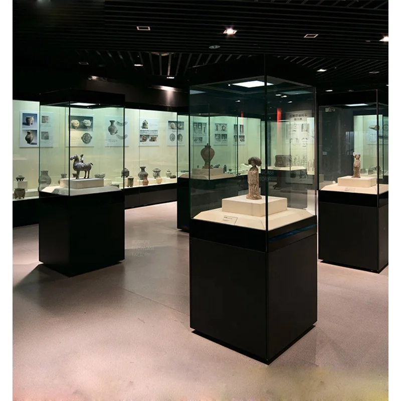 Custom. Iron museum display with LED light glass vitrine for museum showcase