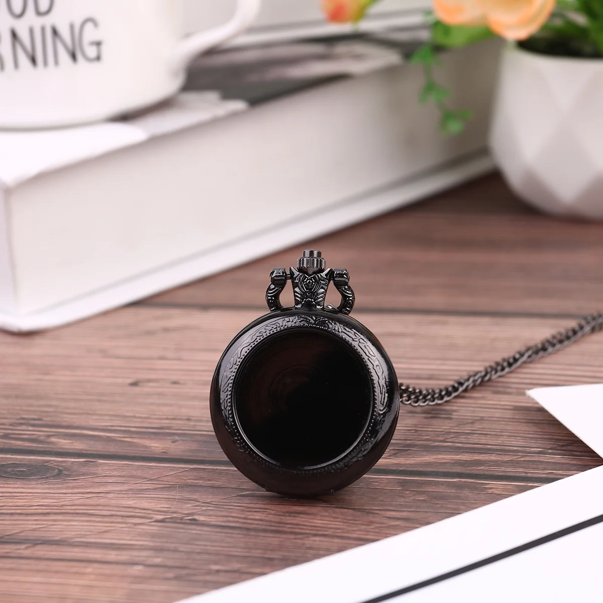 خمر ساعة الجيب السوداء قلادة قلادة الرجعية التصميم الإبداعي العمل Timekeeper هدية أنيقة للرجال والنساء