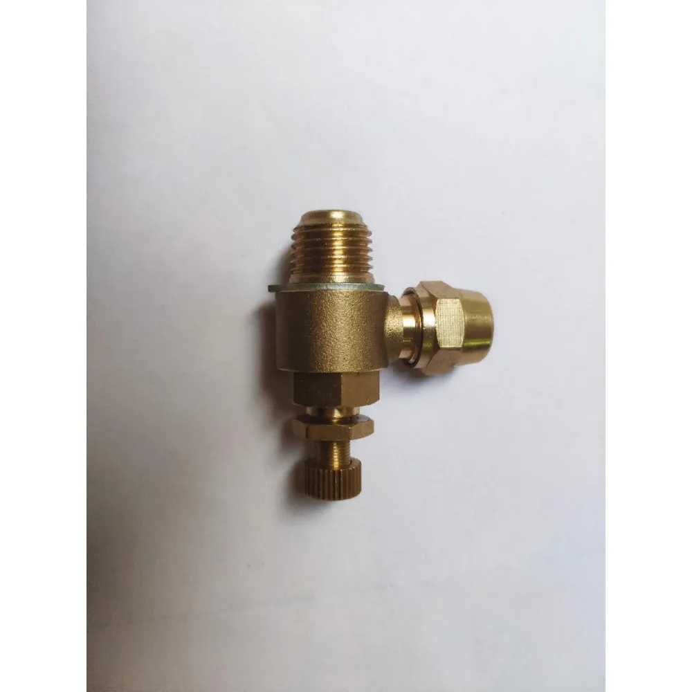 Applicable to Yutong Jinlong Hagrid Jinlu Ankai Shenlong bus accessories bus school door pumpspeed control nut connection M13 12