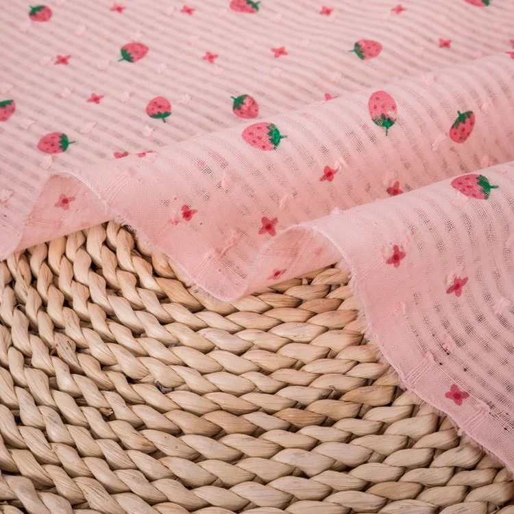 145x50cm 60s Soft Thin Cotton Striped Cutout Small Strawberry Print Fabric for Kids Clothing Home Decor Sewing Cloth