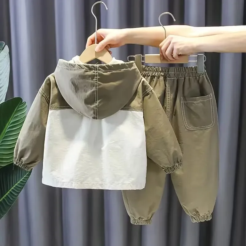 

New Boys' Handsome Hooded Hoodie Jacket and Pants Two Piece Set Children's Suit Spring and Autumn Boys' Clothing Set