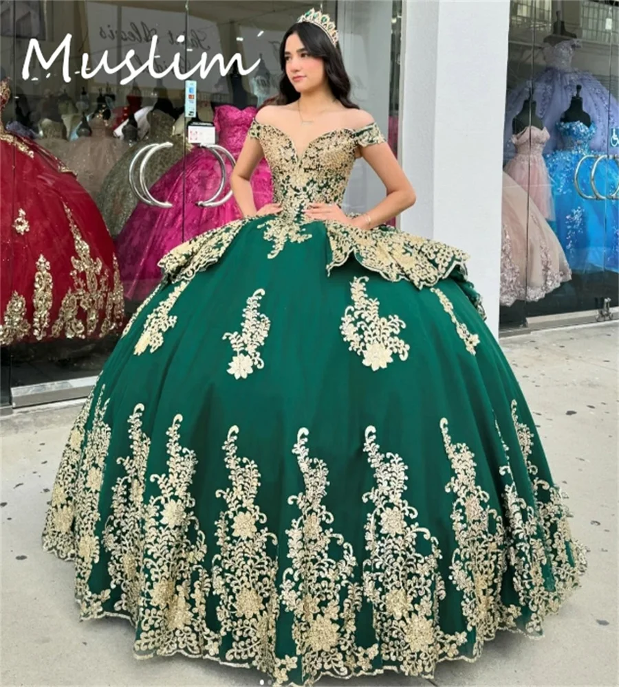 

Charming Green And Gold Quinceanera Dresses 2025 Off Shoulders Appliques Luxury Birthday Party Vestidos De 15 Años Customized