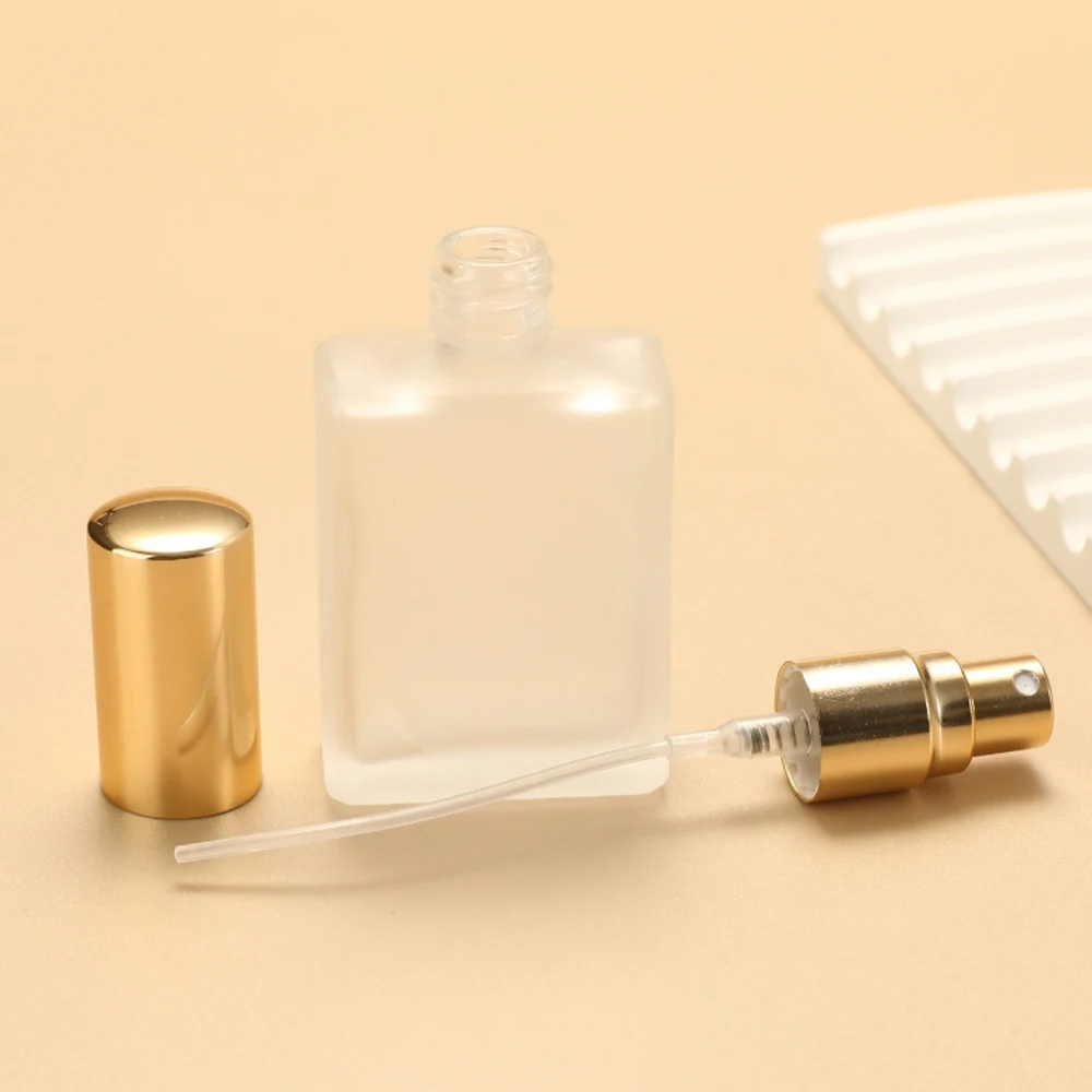 Atomiseur de parfum Portable de 15ml, Mini bouteille de parfum, vaporisateur d'échantillon, distributeur de cosmétiques, conteneur de voyage, bouteilles rechargeables