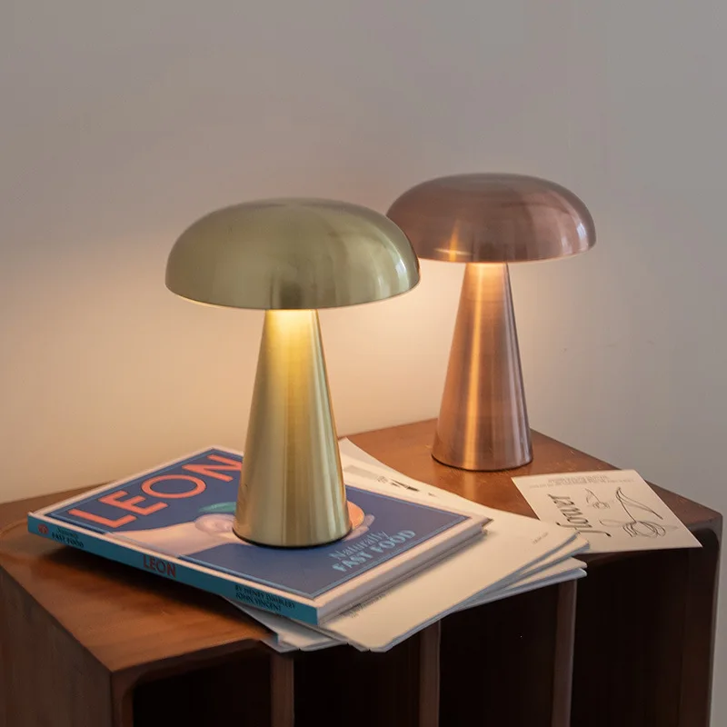 เห็ด LED Night Light โคมไฟตั้งโต๊ะแบบพกพา Touch Control Dimmable Sleeping Light 3 สีสําหรับร้านอาหารบาร์ร้านกาแฟ
