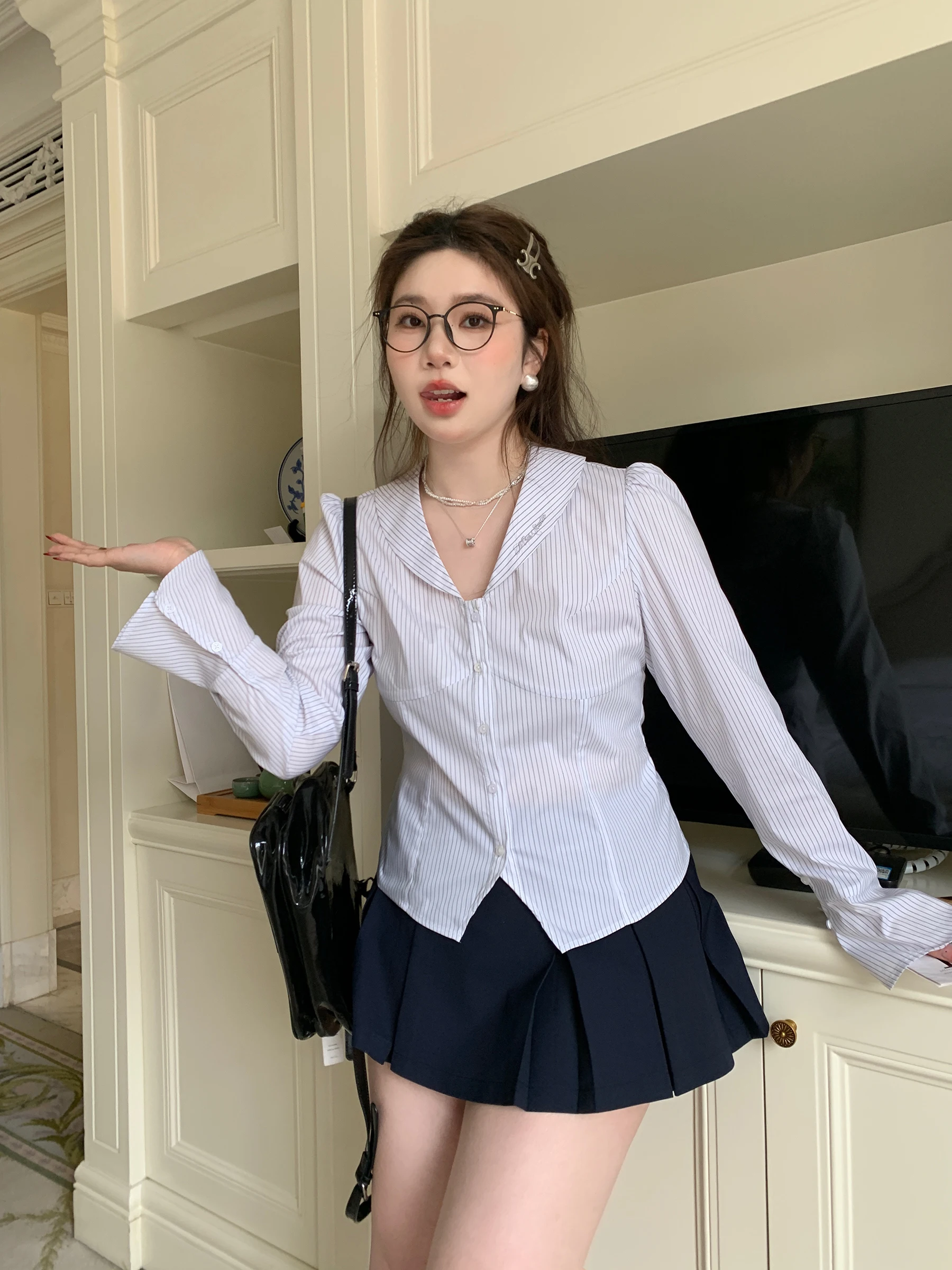 

Slim Fit Striped Long Sve White irt M5T6 Micro Plump Light Oxygen Main Melody Simple Sle Women's Faion Spring Collec...