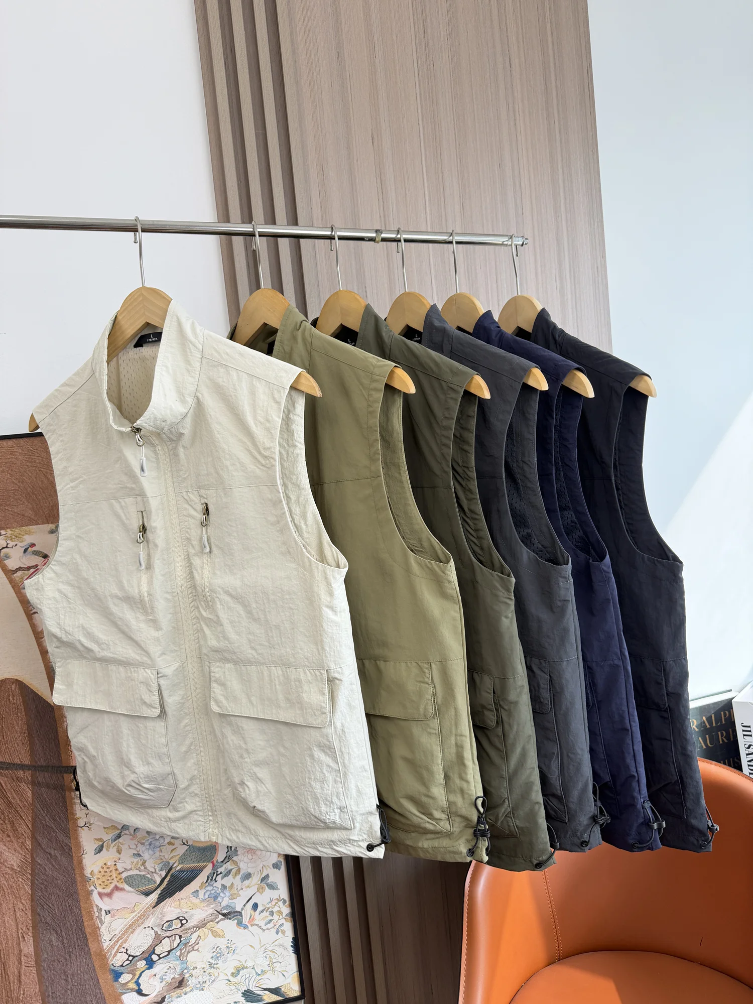 High-End Men's Lightweight Quick-Dry Breathable Fishing Casual Stand Collar Vest Spring Summer Fishing Workwear Comfortable U...