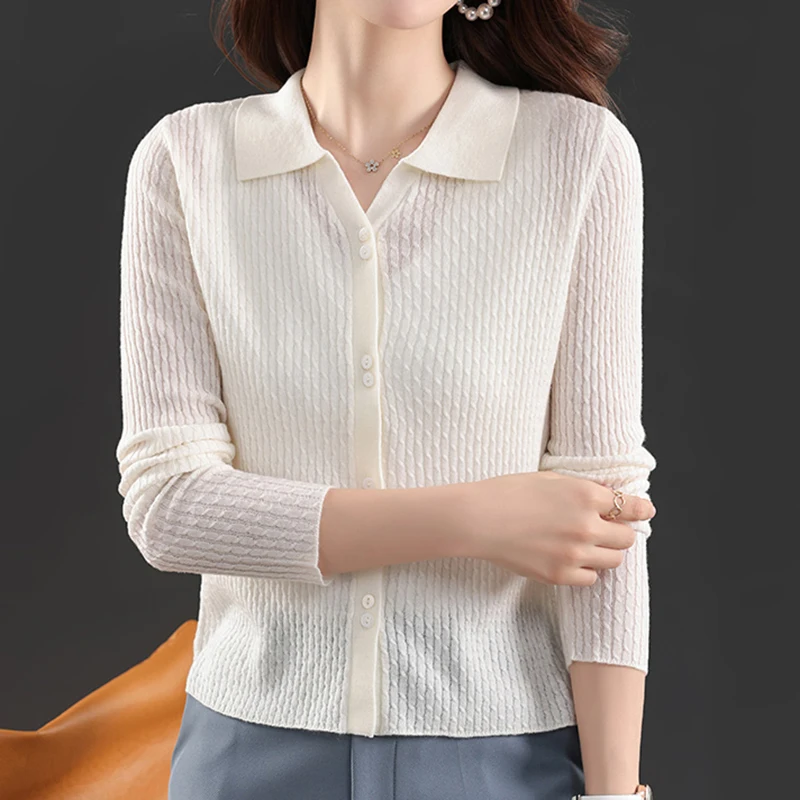 Thin Karaneck pretzel caregan women Spring and Autumn long sleeve short top slim sweater coat CD0668