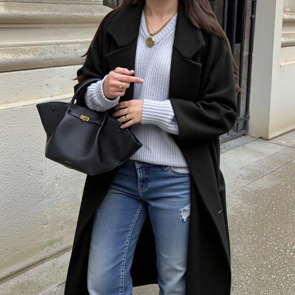 

2025 Women's Elegant Oversized Black Long Wool Coat: Notched Lapel, Open-Front– High Street Minimalist Outerwear for Winter