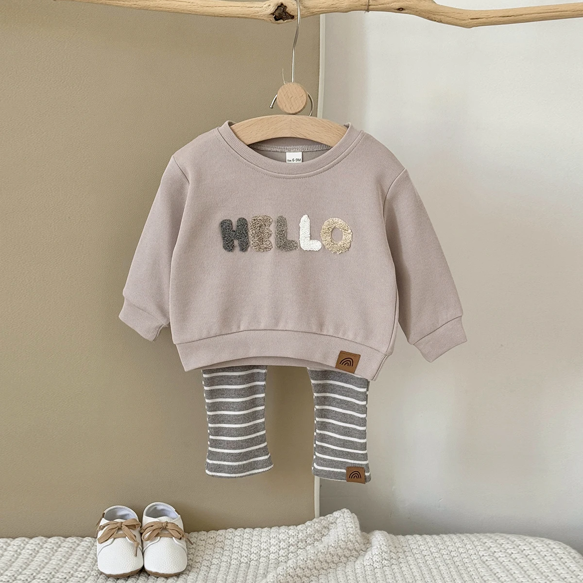 Baby Boy Clothing Set Sports Shirt Hooded Sweatshirt+Long Pants Children's Long Sleeved Clothing Set Towel Embroidery Label Set