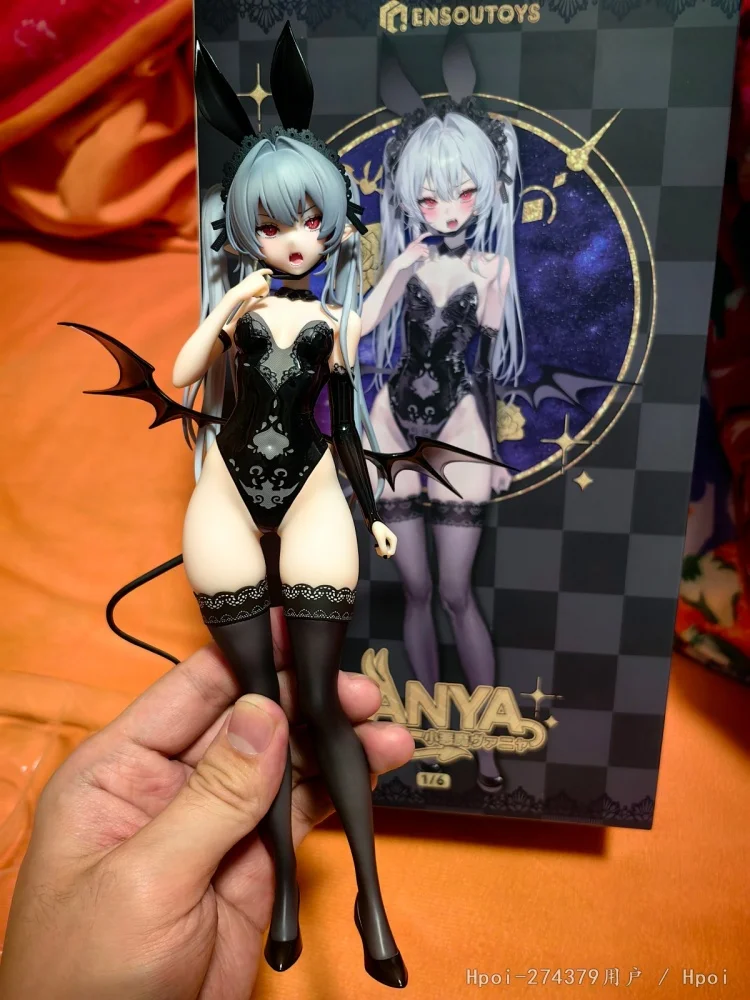 

Аутентичная в наличии 26 см аниме-фигурка Ваня, модель черного крыла, кролика, настольная игрушка для девочек