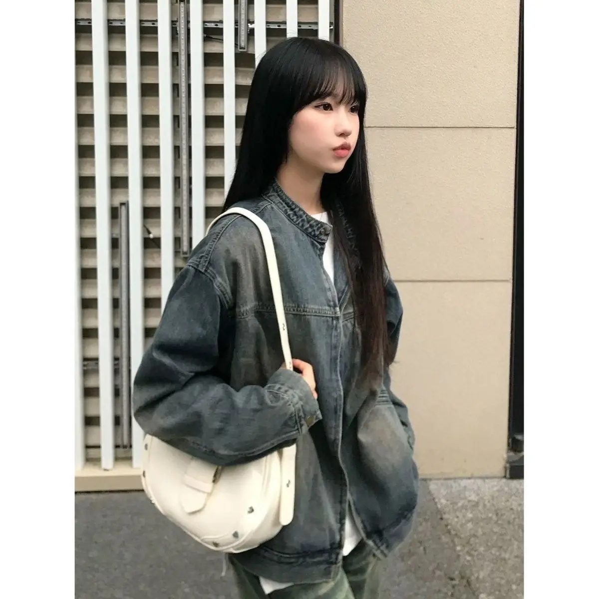 

Джинсовые куртки Корейская популярная женская одежда Sweet Pure Lady Хлопок Весна Простые базовые повседневные черные, белые однотонные на молнии спереди