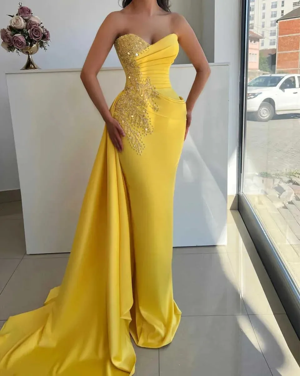 Żółte satynowe sukienki na studniówkę w stylu syreny, zdobione kryształami i cekinami, z dekoltem w serduszko, wieczorowe, formalne, na przyjęcie, drugie urodziny, zaręczyny, szyte na miarę.