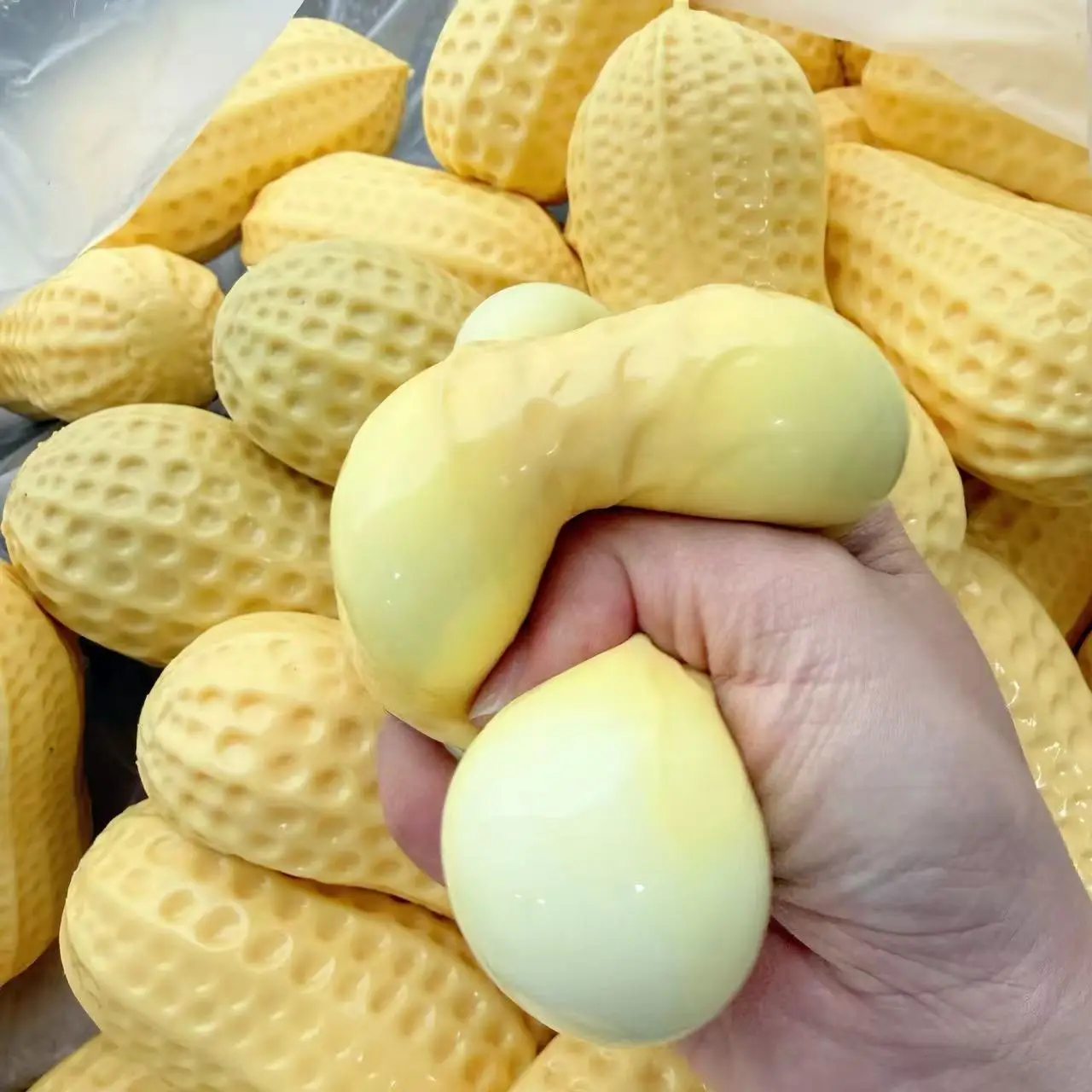In Stock Realistic Arachis Hypogaea Strawberry Squishy Toy Soft Stress Relief Squishy Decompression Funny Toy Gift For Fans