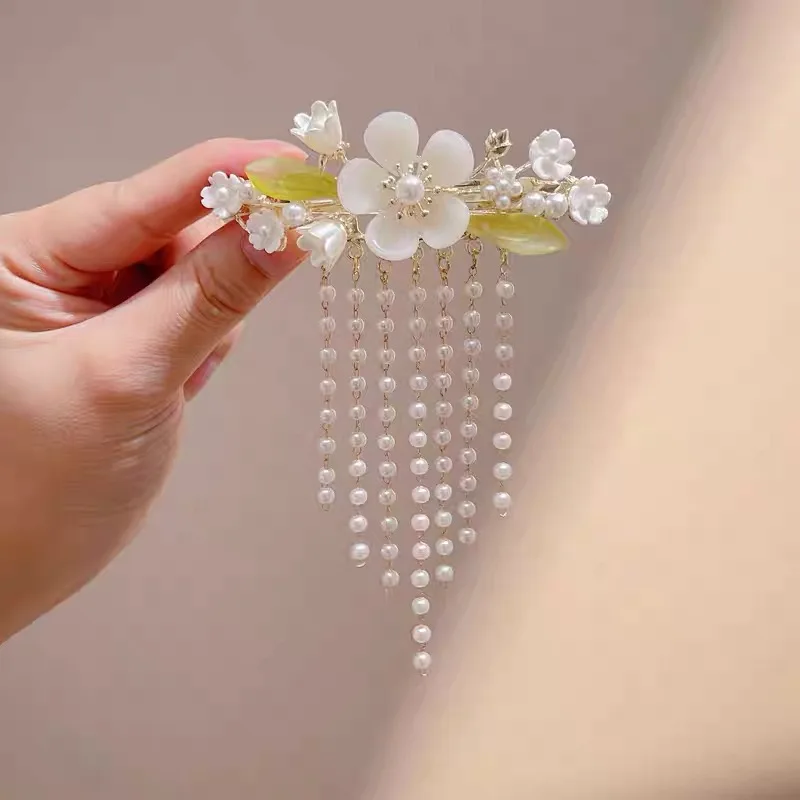AWAYTR Luxury Pearl Hairpins Weedding Pearl Patch Elegant Tassel Flower Hairpin Hair Clip Hair Accessories Women Bridal Headwear