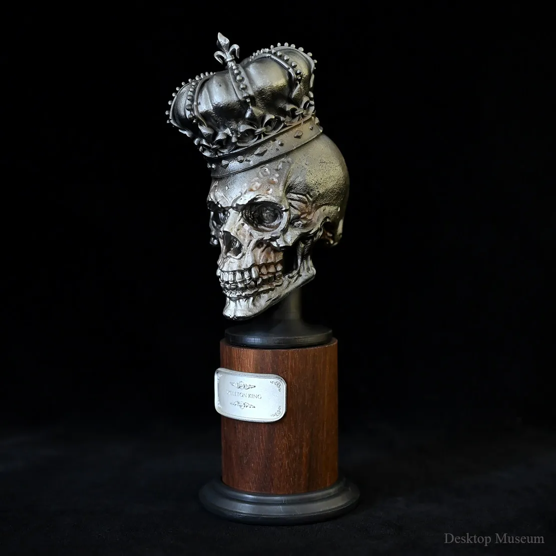 Skull King with Crown 200mm Hand-Painted Resin Statue Gothic Desk Decor
