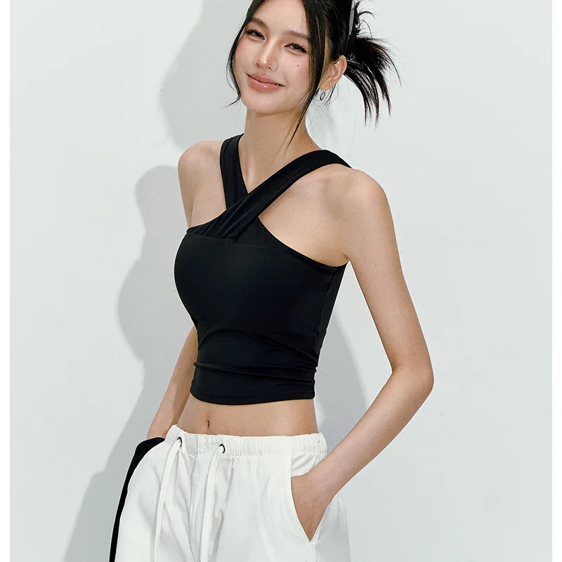 

2026 New Black Halter Sports Vest Women Integrated Yoga Bra Outer Wear Breathable Workout Top Fashion Activewear Pilates Summer