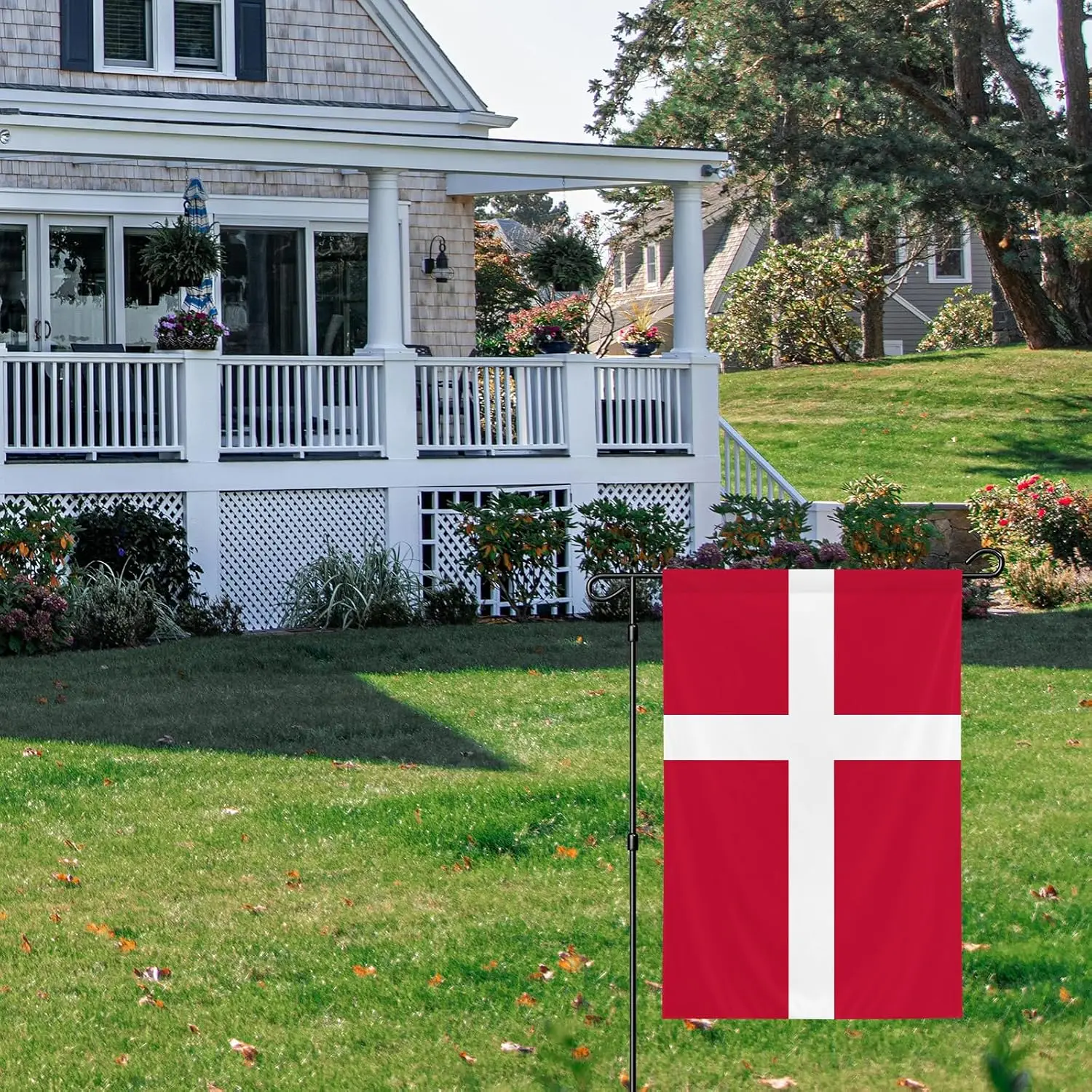 Denmark Garden Flag, 12x18 Inch Double-Sided, Vivid Color Danish National Garden Flags, for Indoor Outdoor Party Home Lawn D uui