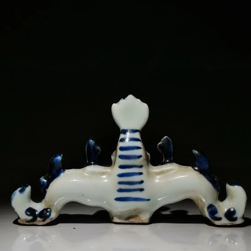 Antique Porcelain Antique Miscellaneous Qing Dynasty Blue and White Study Pen Holder Mountain All Old Goods Collection Antique