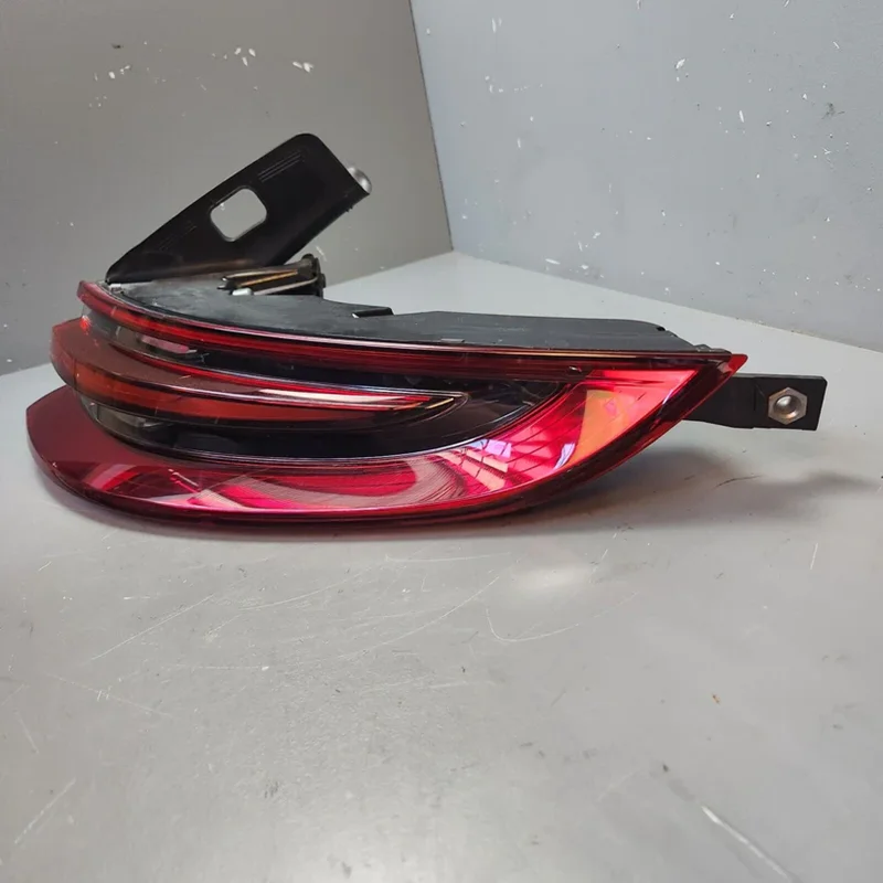 Red 2017+ 971 LED Rear Through Taillight Upgrade for Porsche Panamera 970 2010-2016 Tail Lamp 971945091B 971945092B 973945207D