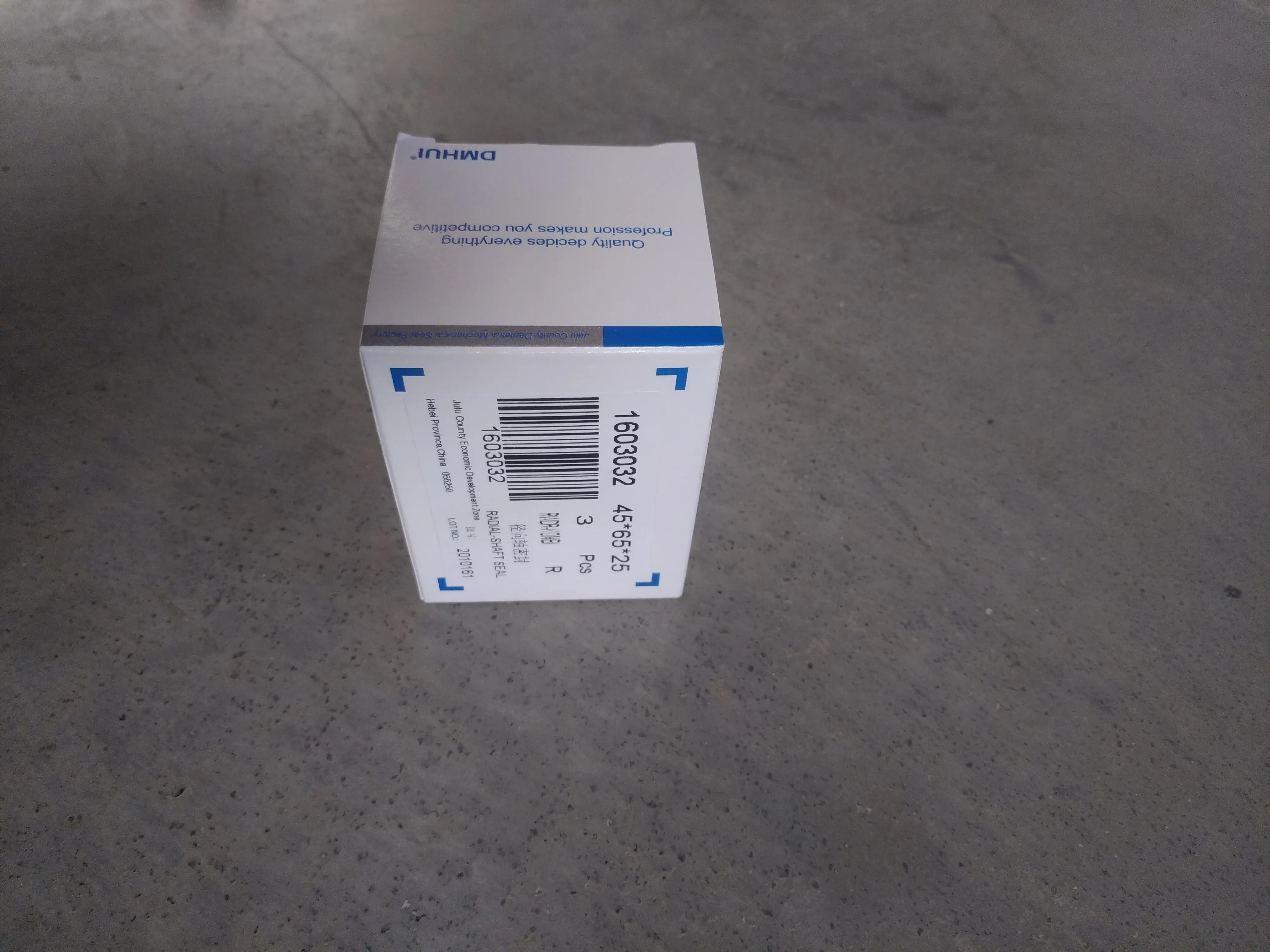DMHUI brand Tractors differential shaft seal  OEM 12018030B COMBI 45X65X25 or 45*65*25 NBR rubber for  TS 16949