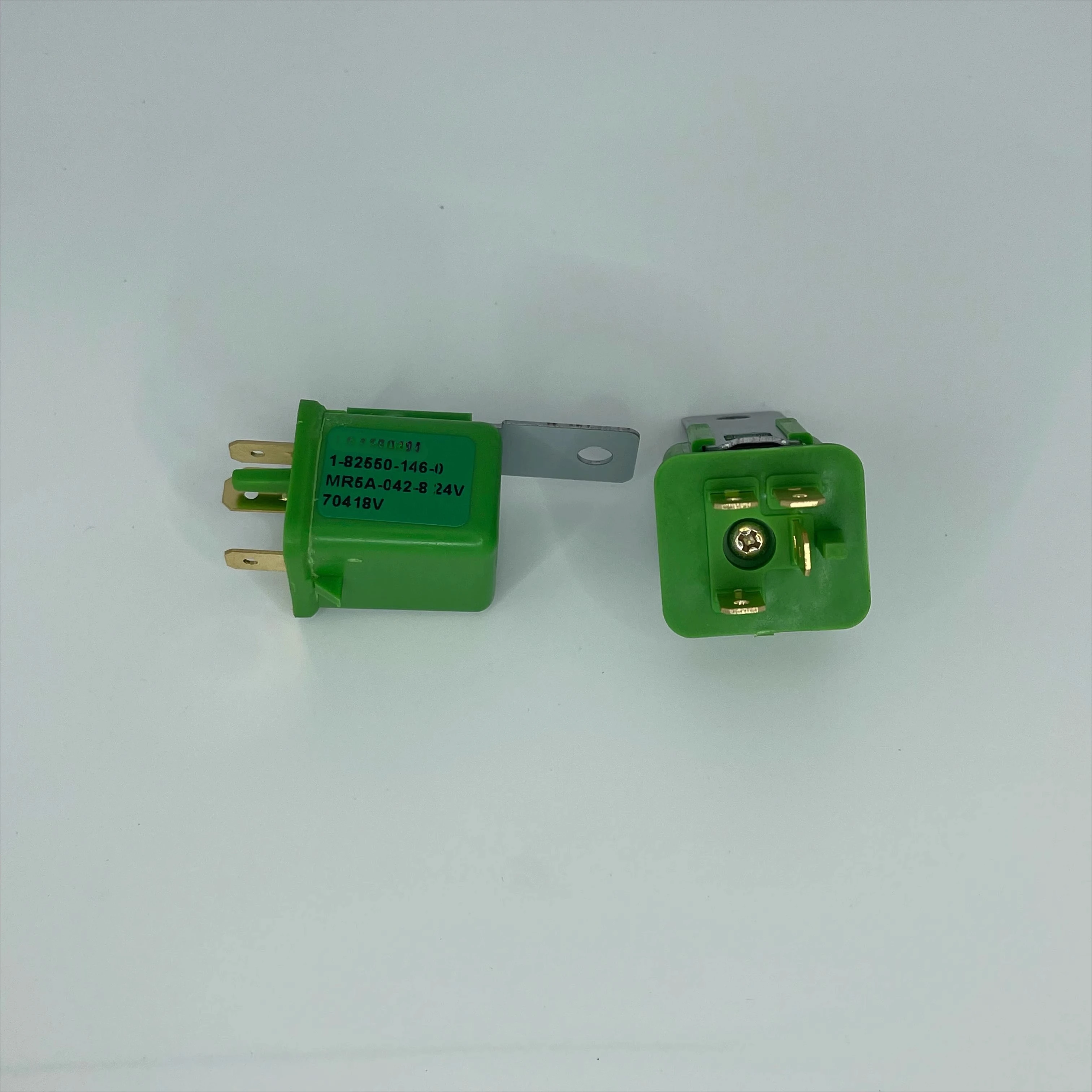 

1pcs For Isuzu Hitachi Excavator Loader Compressor Blower Relay 156700-2770