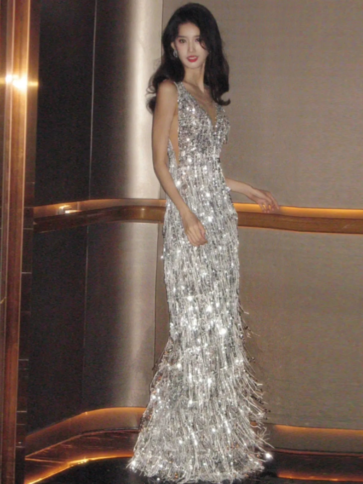 Vestido de Noche Largo con Lentejuelas Plateadas y Cuello en V, Vestido Elegante con Cintura Alta y Adornos para Mujer, Ideal...