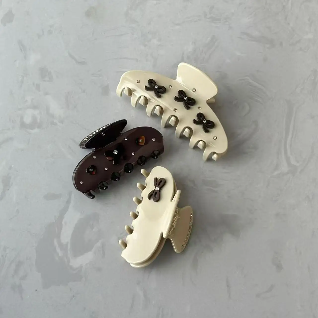 

NEW Chocolate Color Hair Claw Acetate Claw Clips Winter Trendy Hair Clips for Women Girls Winter Hair Accessories Jewelry Gift