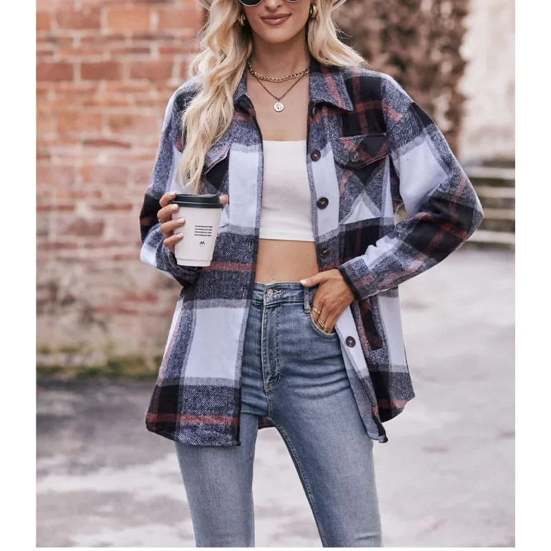 2023 New Autumn Fashion Casual Lapel Button Plaid Jacket Temperament Commuting Comfortable Loose Fitting Women's Pocket Shirt